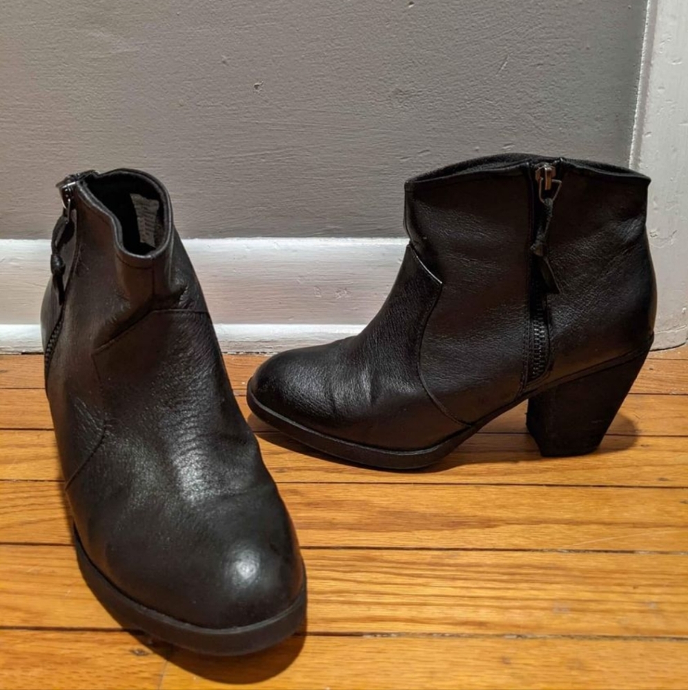 Steve Madden booties